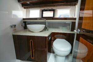 2017 Galeon 43 SKY thumbnail 37