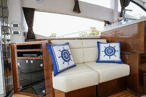 2017 Galeon 43 SKY thumbnail 17