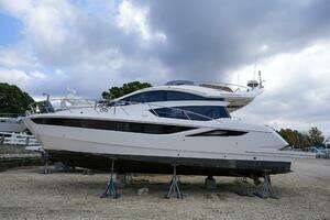 2017 Galeon 43 SKY thumbnail 1
