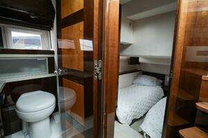 2017 Galeon 43 SKY thumbnail 38