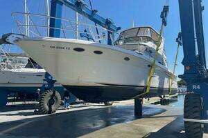1999 Sea Ray 480 Sedan Bridge thumbnail 9