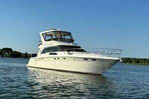 1999 Sea Ray 480 Sedan Bridge thumbnail 3