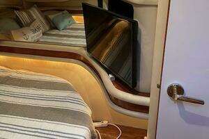 1999 Sea Ray 480 Sedan Bridge thumbnail 23