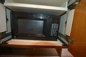 2003 Viking 45 Express thumbnail 29