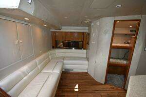 2003 Viking 45 Express thumbnail 23