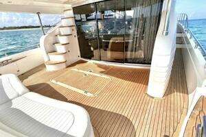 2008 Viking Princess 67 Flybridge thumbnail 4