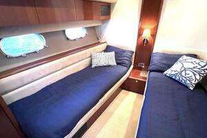 2008 Viking Princess 67 Flybridge thumbnail 11