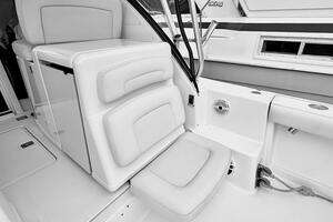 2007 Tiara Yachts 3600 Open thumbnail 10