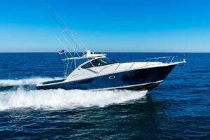  2020 Tiara Yachts 4300 Open Yacht For Sale in Plymouth WI