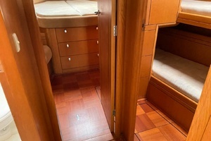 2003 Oyster Yachts thumbnail 34
