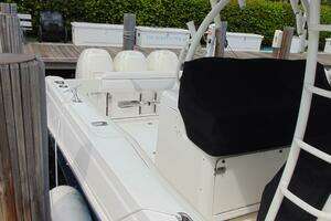 2013 Boston Whaler 370 Outrage thumbnail 13