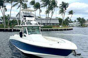 2013 Boston Whaler 370 Outrage thumbnail 5