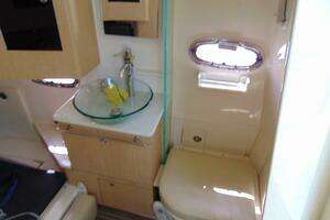 2013 Boston Whaler 370 Outrage thumbnail 25