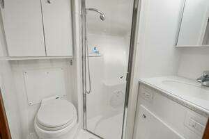 2007 Tiara Yachts 4200 Open thumbnail 40