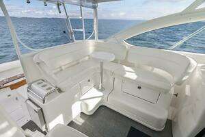 2007 Tiara Yachts 4200 Open thumbnail 29