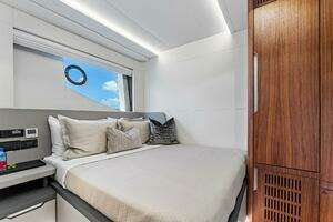 2024 Aquitalia Yachts Flybridge thumbnail 38