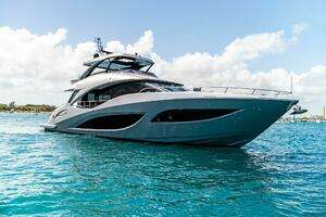 2024 Aquitalia Yachts Flybridge thumbnail 2