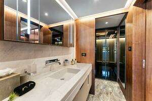 2024 Aquitalia Yachts Flybridge thumbnail 36