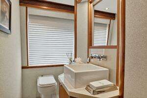 2010 Sunseeker 40m thumbnail 31