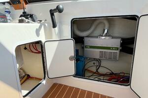 Watts Up Doc 38ft Maine Cat Yacht For Sale