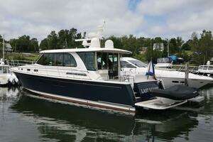 2021 Sabre 58 Salon Express thumbnail 3