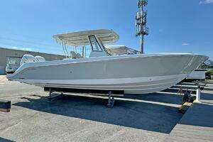  2025 EdgeWater 340CC Yacht For Sale in Tampa FL