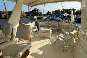 1984 Hatteras 53 Extended Deck Motor Yacht thumbnail 21