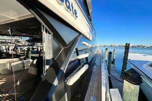 2020 Fairline Squadron thumbnail 81