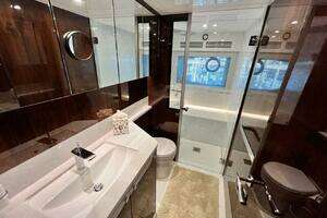 2020 Fairline Squadron thumbnail 49