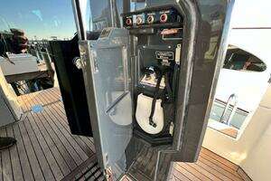 2020 Fairline Squadron thumbnail 75