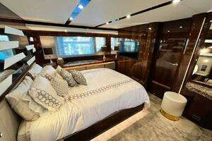 2020 Fairline Squadron thumbnail 45