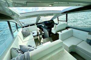2020 Cruisers Yachts 50 Cantius thumbnail 20