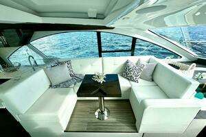 2020 Cruisers Yachts 50 Cantius thumbnail 13