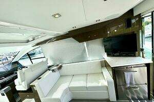 2020 Cruisers Yachts 50 Cantius thumbnail 12
