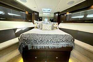 2020 Cruisers Yachts 50 Cantius thumbnail 30
