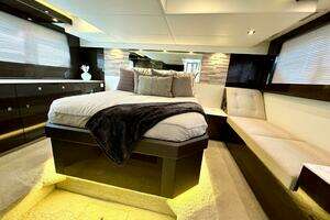 2020 Cruisers Yachts 50 Cantius thumbnail 24