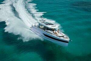 2025 Wellcraft 38 Explorer thumbnail 5