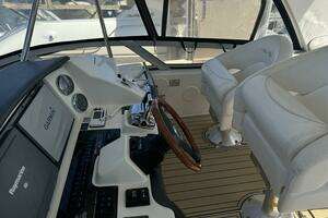 2007 Sea Ray 36 Sedan Bridge thumbnail 19
