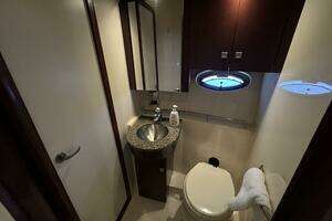 2007 Sea Ray 36 Sedan Bridge thumbnail 35