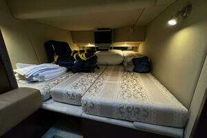 2007 Sea Ray 36 Sedan Bridge thumbnail 38
