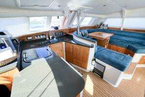 2010 Broadblue 435 thumbnail 44