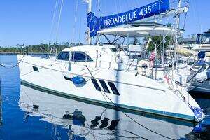 2010 Broadblue 435 thumbnail 18