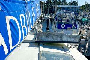 2010 Broadblue 435 thumbnail 21