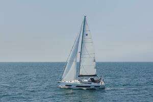 93 2024 Dufour D41 Yacht For Sale in Marina del Rey CA
