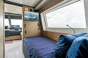 2024 Custom Line Navetta 33 thumbnail 94