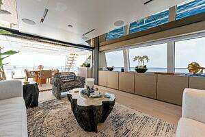 2024 Custom Line Navetta 33 thumbnail 47