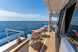 2024 Custom Line Navetta 33 thumbnail 63