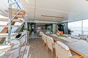 2024 Custom Line Navetta 33 thumbnail 37