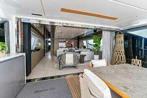2024 Custom Line Navetta 33 thumbnail 44