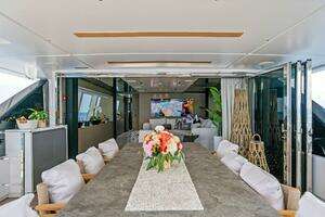 2024 Custom Line Navetta 33 thumbnail 41
